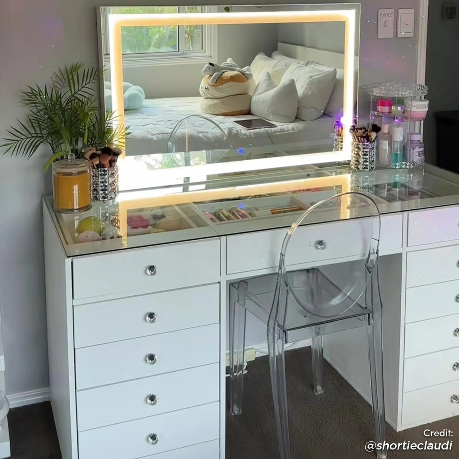 Adeline LED Mirror Storage Dressing Table in White - Image 6