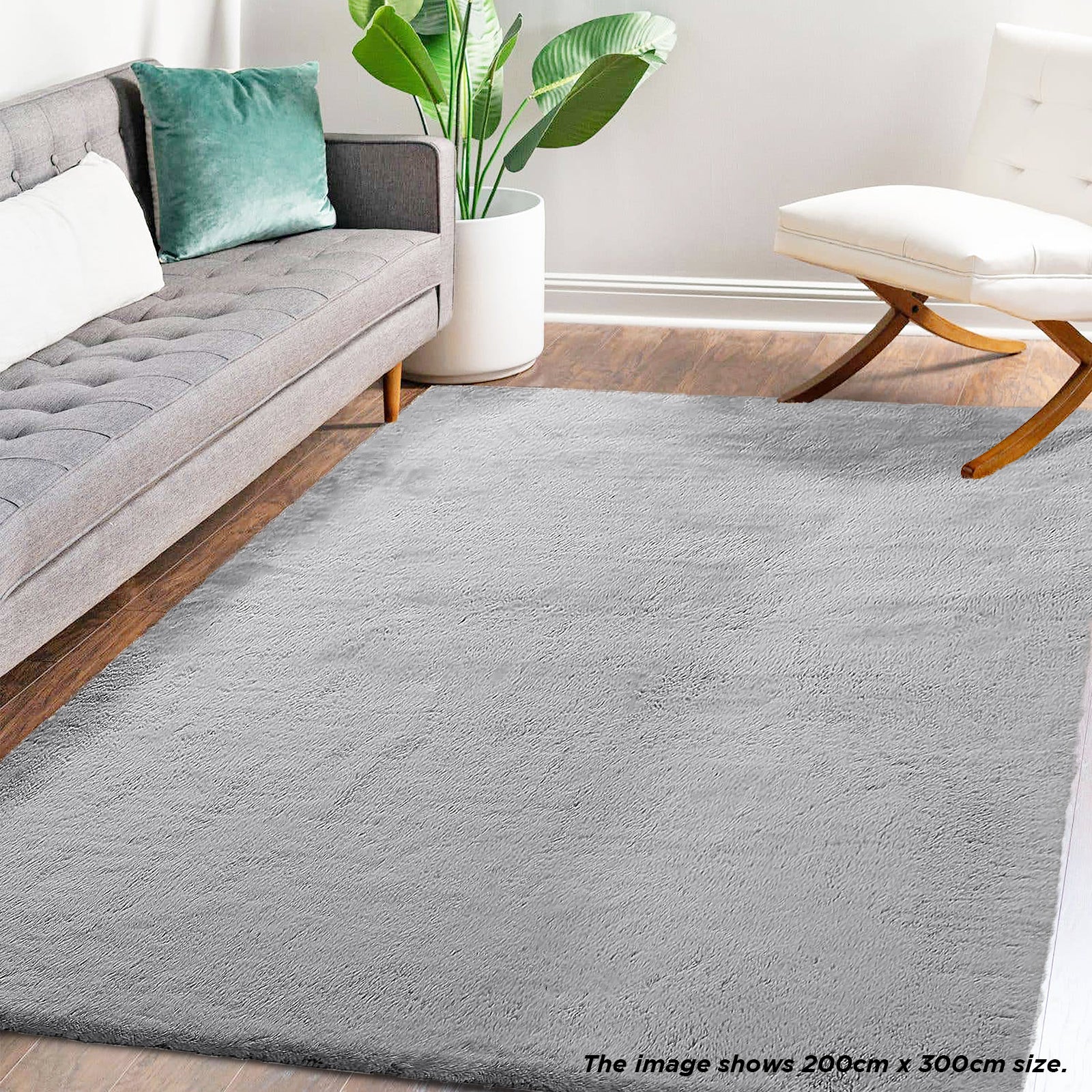 Azaliya 160x230cm Faux Rabbit Fur Floor Rug in Silver - Image 2