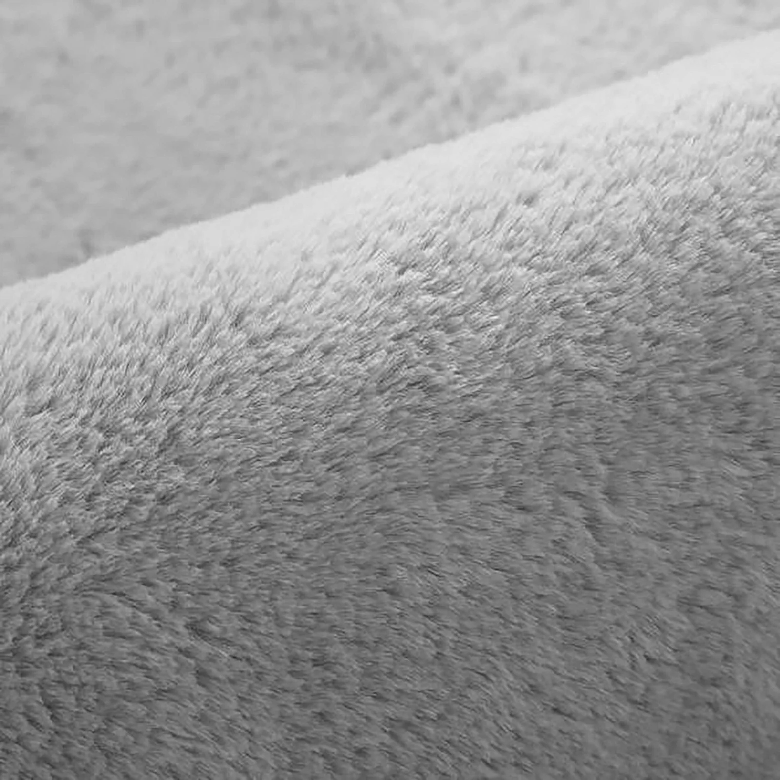 Azaliya 160x230cm Faux Rabbit Fur Floor Rug in Silver - Image 5