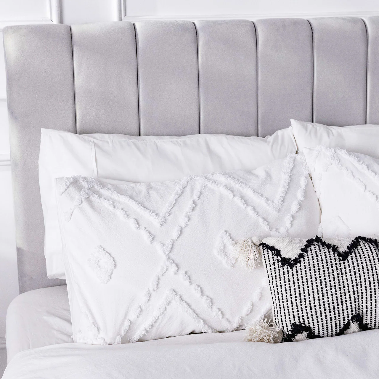 Bloom 6pc Cotton Chenille Quilt Cover Set in White Double - Image 5