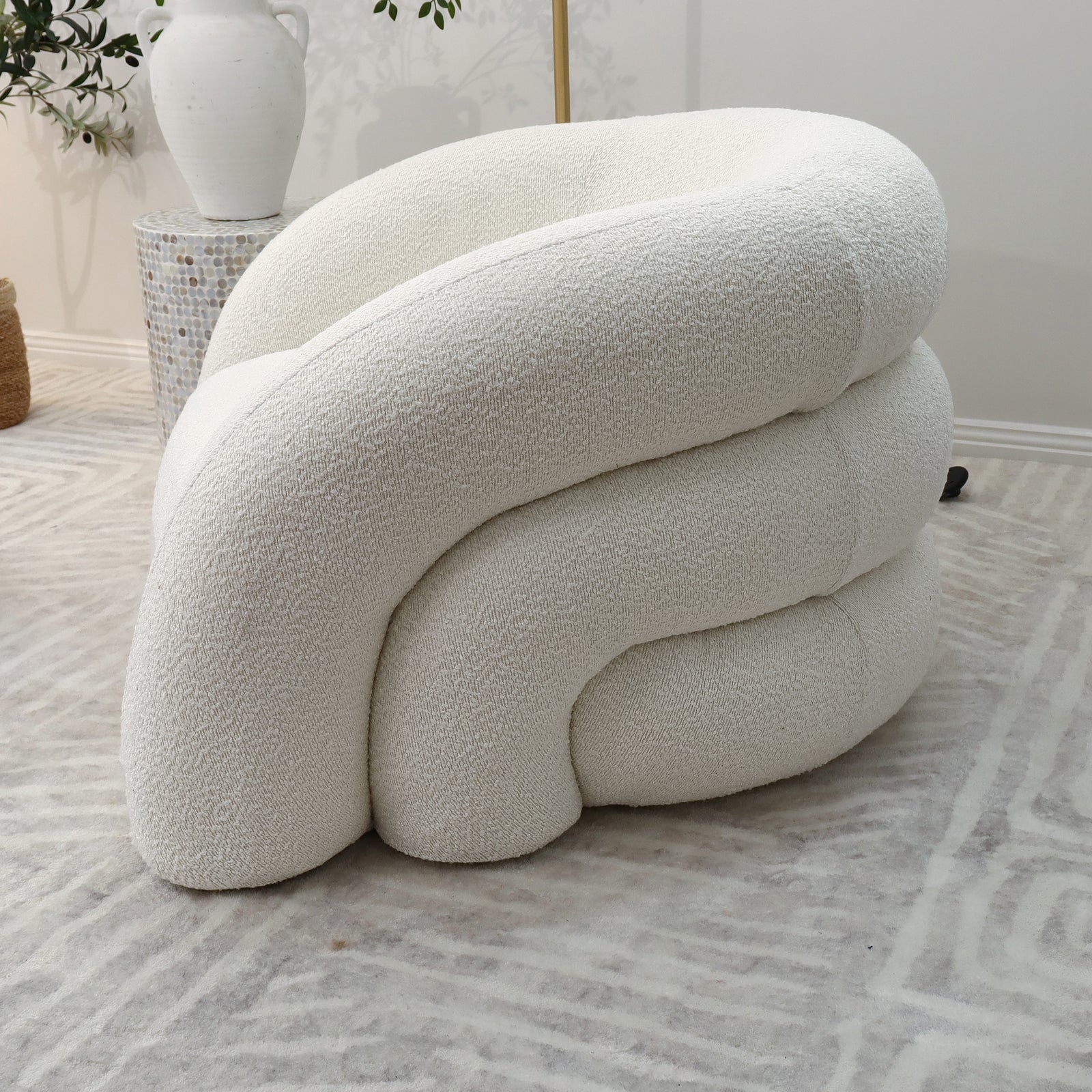 Clioz Curved Boucle Accent Chair in Eggshell White - Image 4