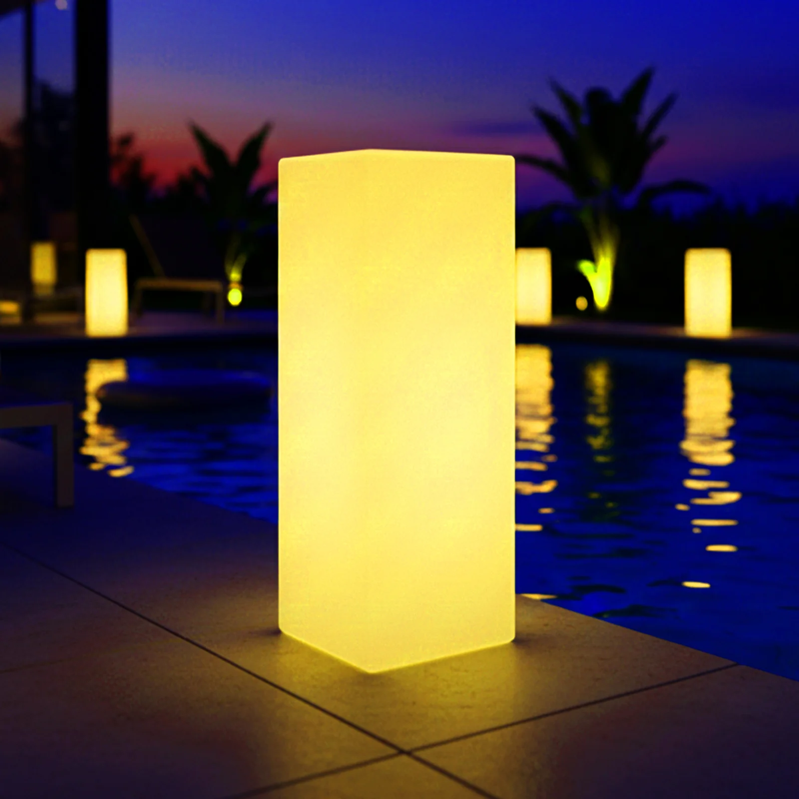16 Colour‑Changing Outdoor Waterproof LED Column Light - Image 4