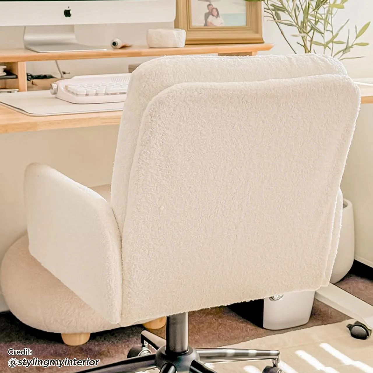 Luxo Aglaya Boucle Swivel Office Chair in Cream White - Image 7