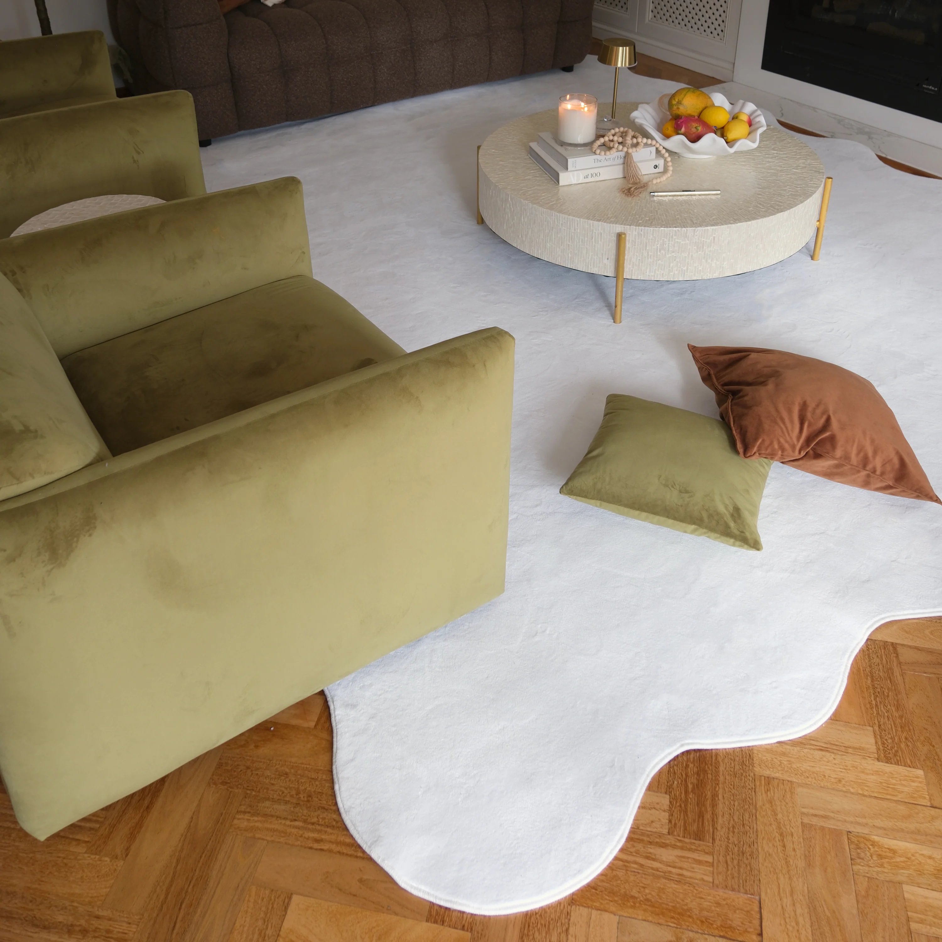 Pixie 240x330cm Large Wavy Soft Rug in Cream White - Image 4
