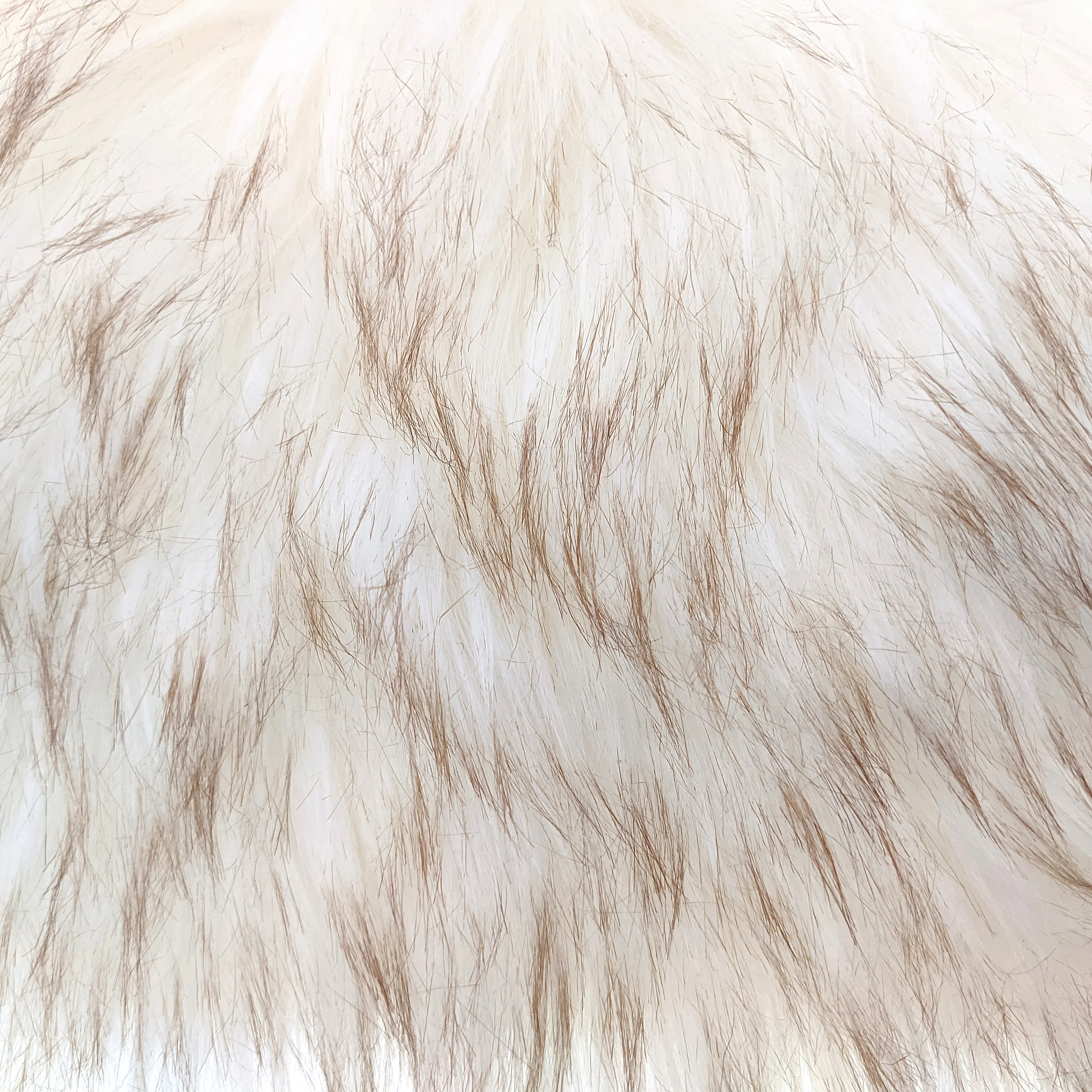 Silvanus 60x90cm Shaggy Soft Fluffy Fur Rug in Tan & White - Image 4