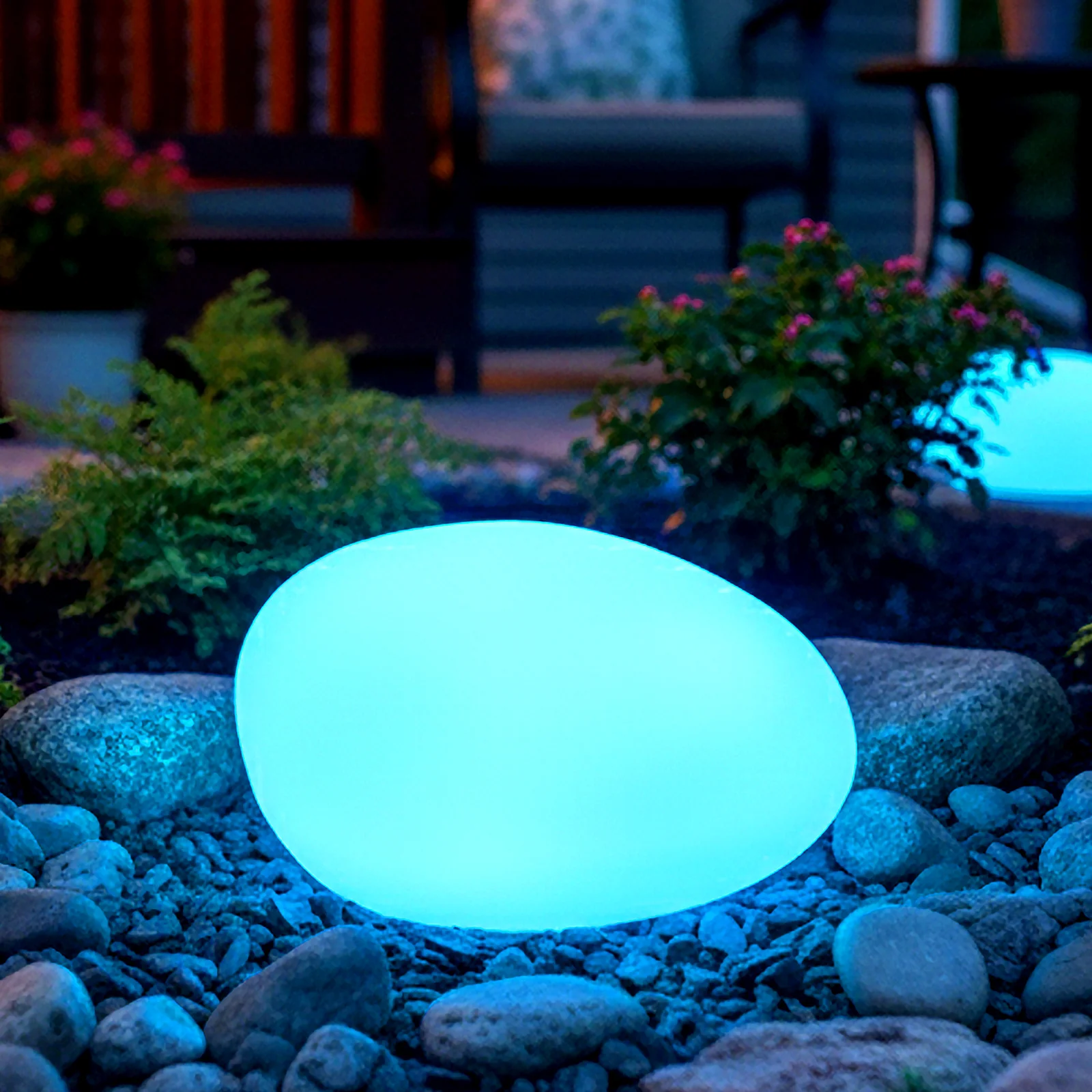 22cm Solar Garden Rock Lamp – Waterproof LED RGB Light with Remote Control. - Image 2