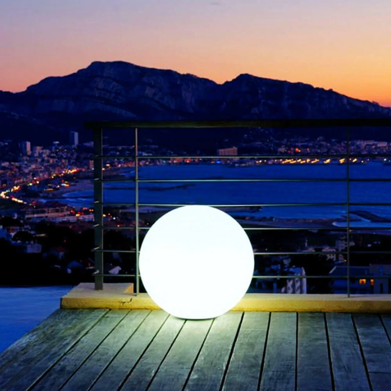 Sphero 20cm Floating Waterproof Outdoor LED Ball Lights - Image 8