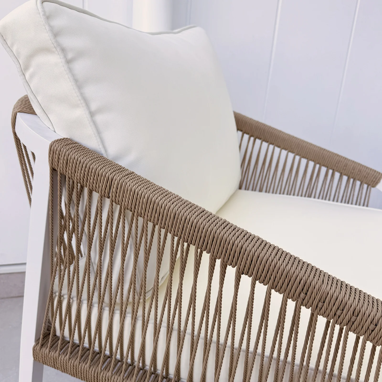 Vernon 5 Seater Aluminium Outdoor Sofa Set in Cream White - Image 7